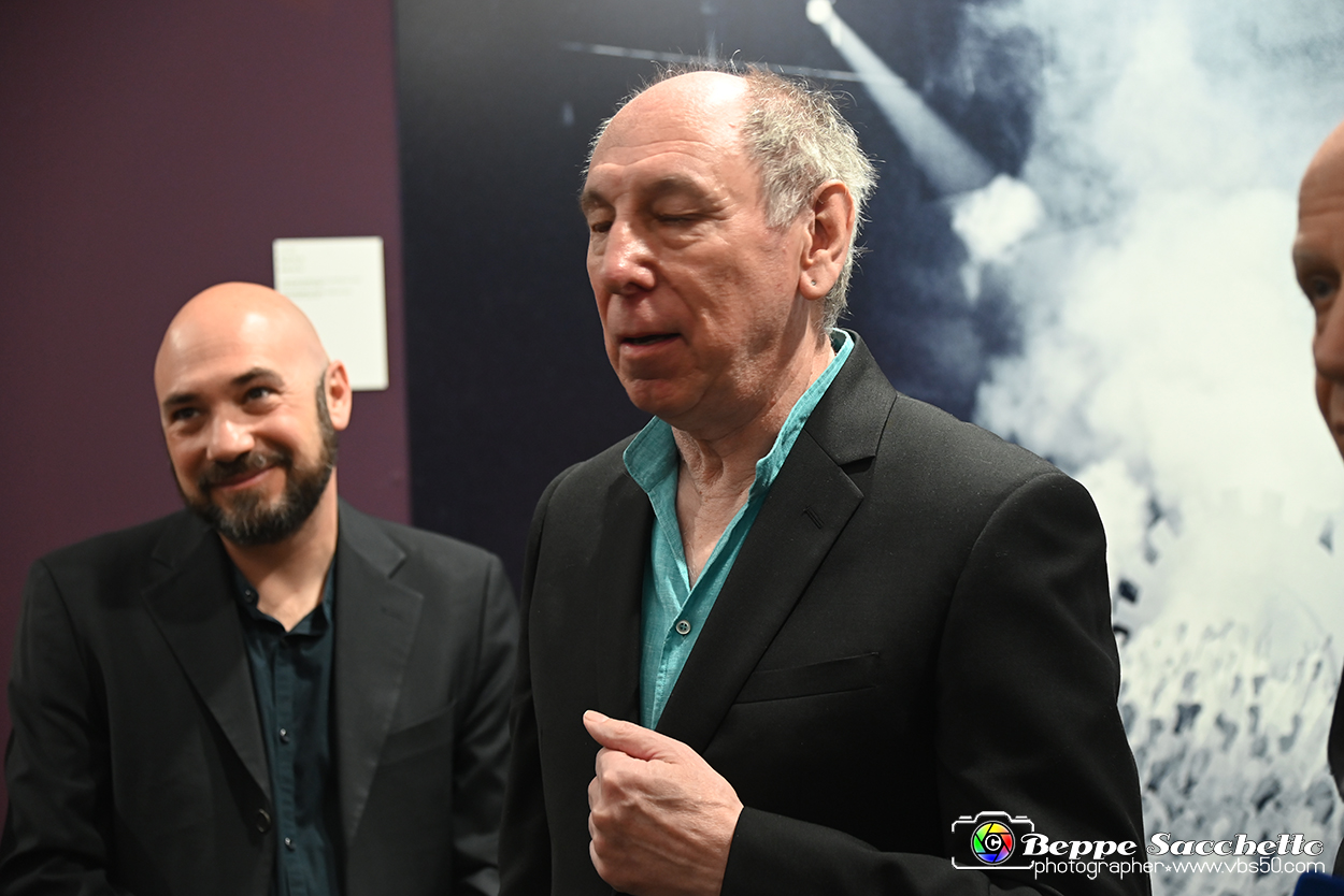VBS_1761 - Mostra Peter Hince - Queen Experience.jpg